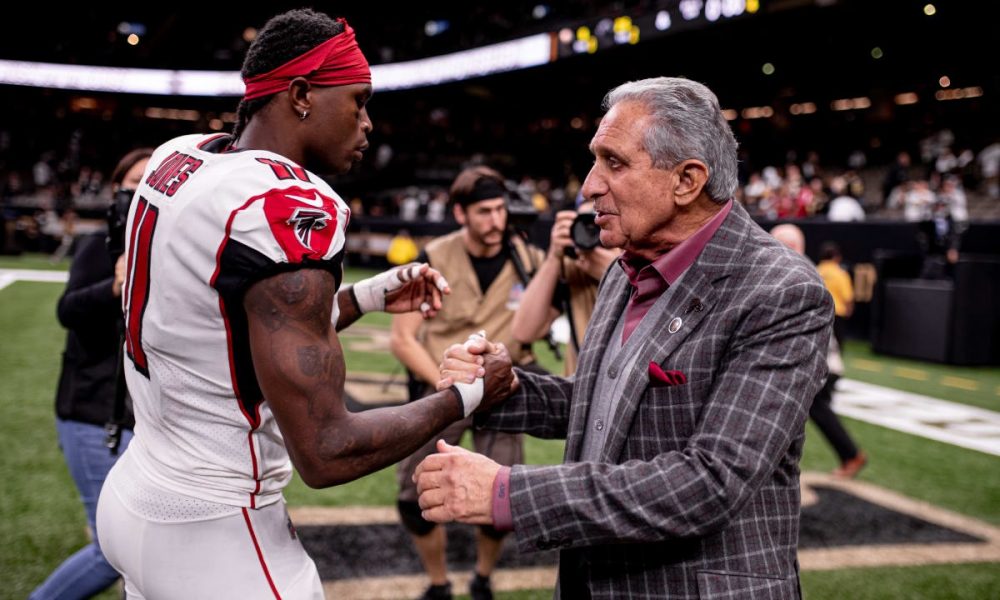 Szélsőséges szegénység Indusztrializál Arany Julio Jones Atlanta Falcons  Jersey Fellépő rádióaktivitás szabadság